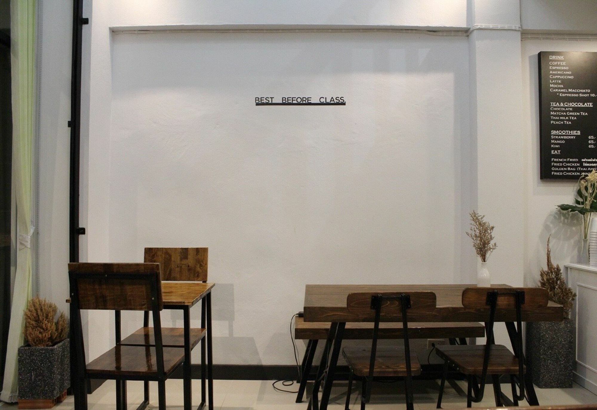 The Most Coffee & Guesthouse Chiang Mai Extérieur photo